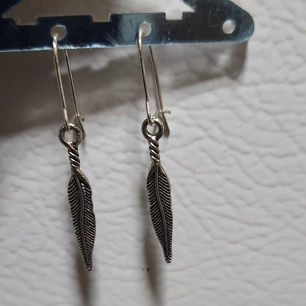 Handcrafted Whispering Feather Earrings - Picture 4 of 4